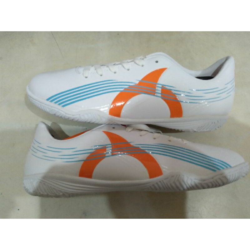 Sepatu Futsal ORTUSEIGHT ORIGINAL (38)