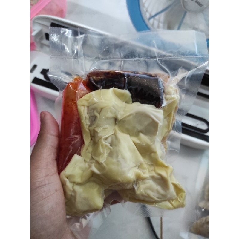 

WONTON CHILI OIL 5PCS