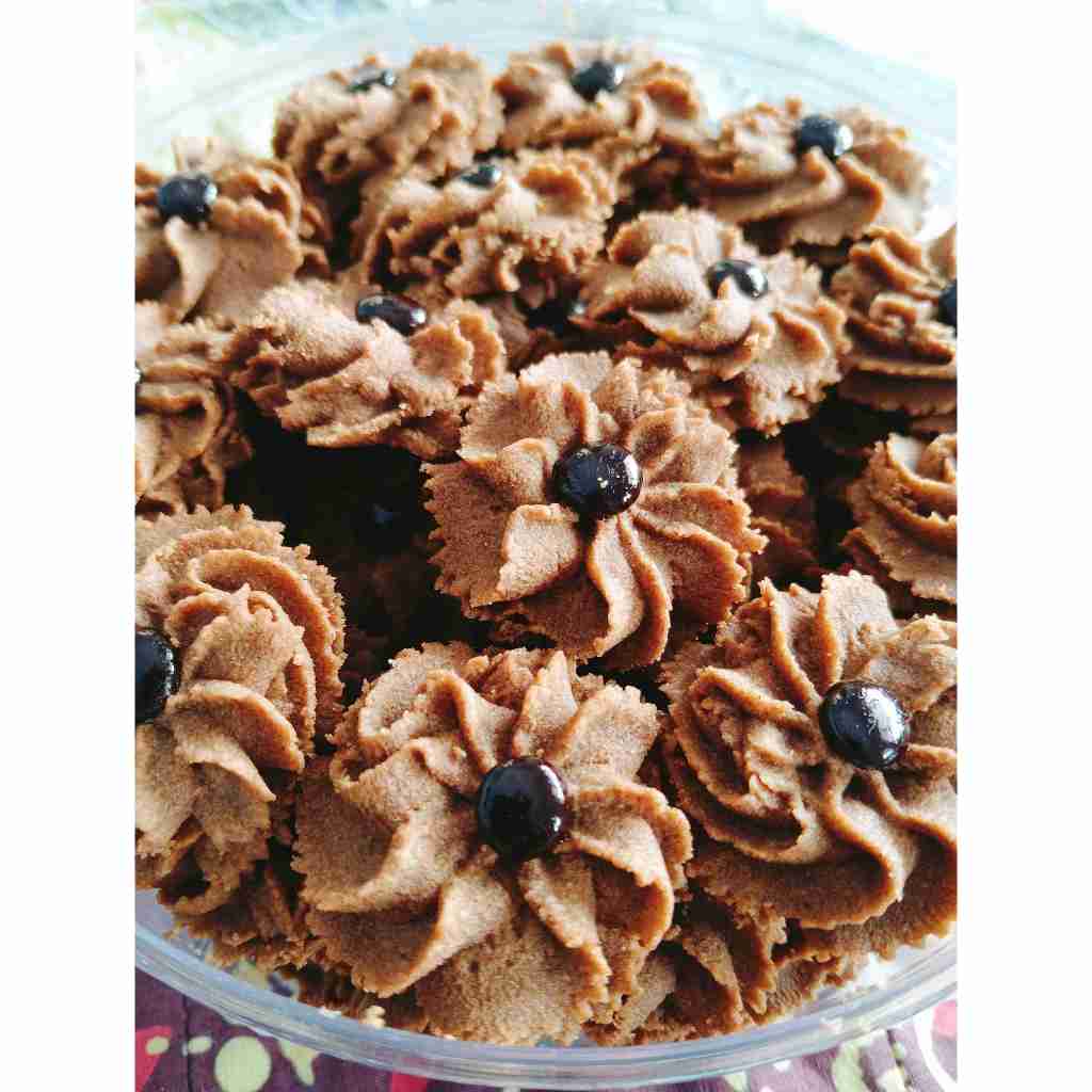 

Kue Mawar Coklat Renyah dan Gurih