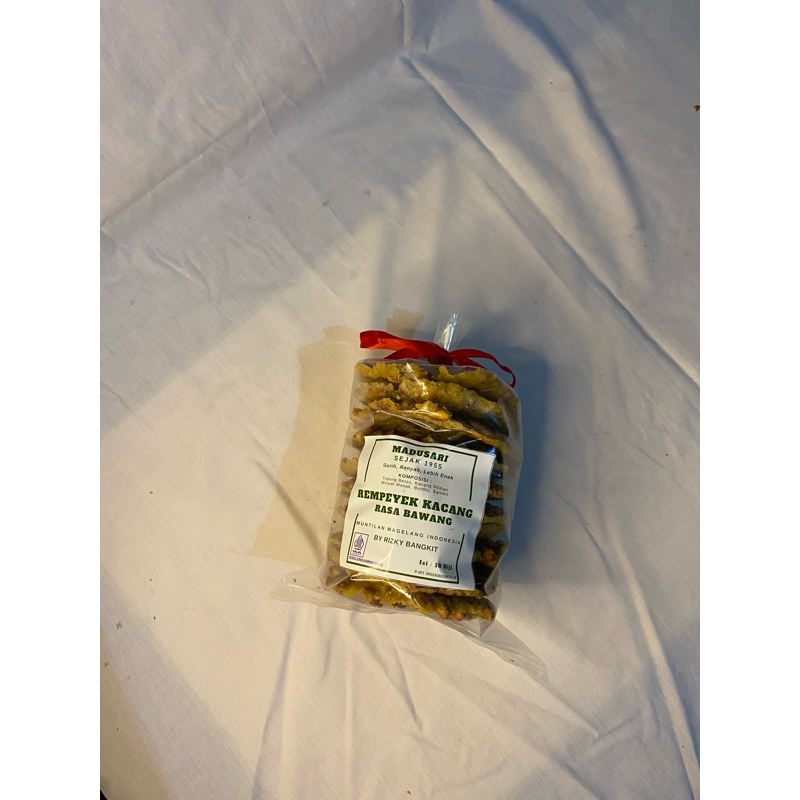 

Peyek Kacang Madusari