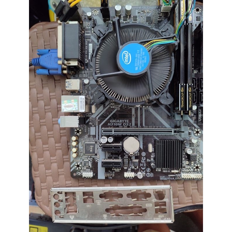 Paket Motherboard H310 i3 8100 Ram 8gb ddr4