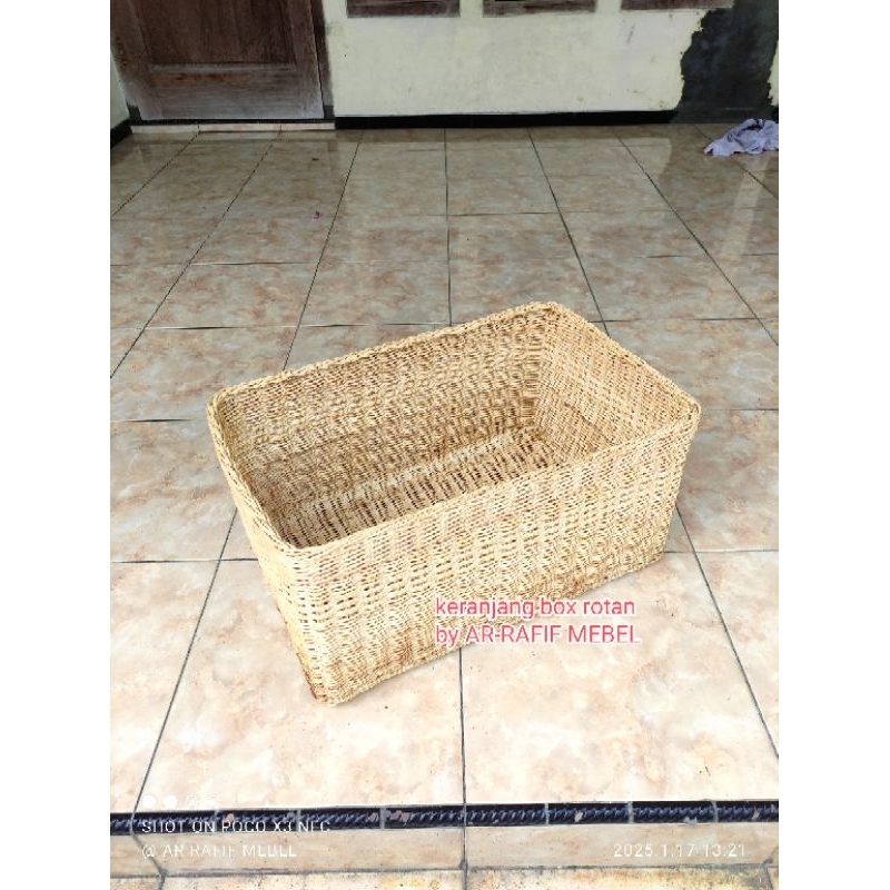 keranjang rotan / keranjang anyaman rotan / box rotan