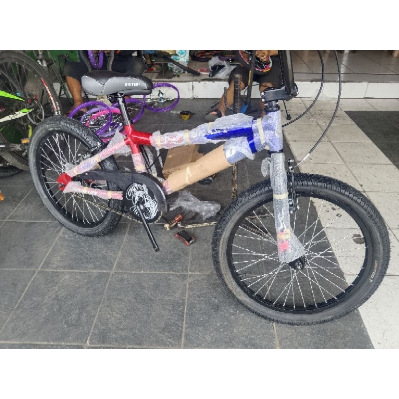 bmx united dbest 20" Baru warna merah biru motif api