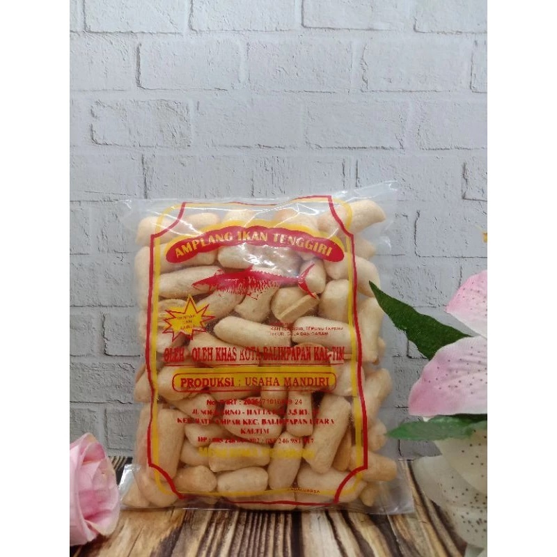 

Amplang Usaha Mandiri Sedang 100gram