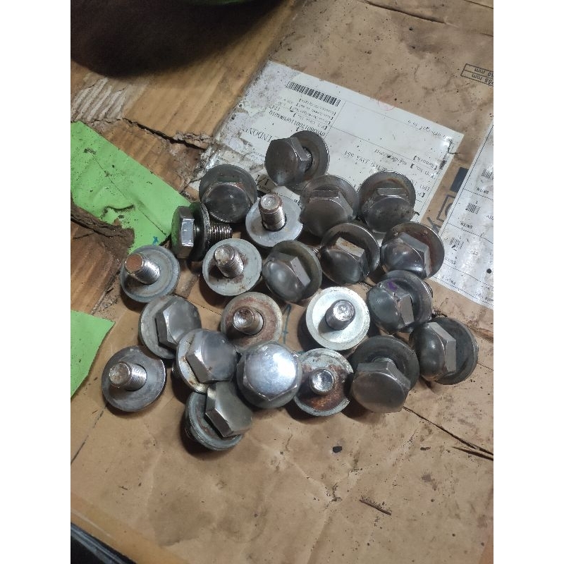 baut T segitiga atas ninja Rr ori copotan