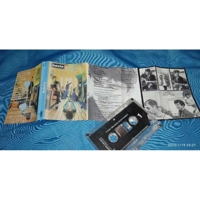 Oasis Kaset Album/Defenitely Maybe (butlek)