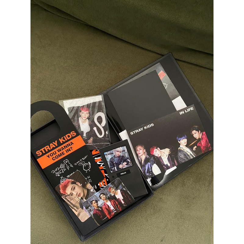 STRAY KIDS - [IN LIFE] 1st Album Repackage LIMITED Edition