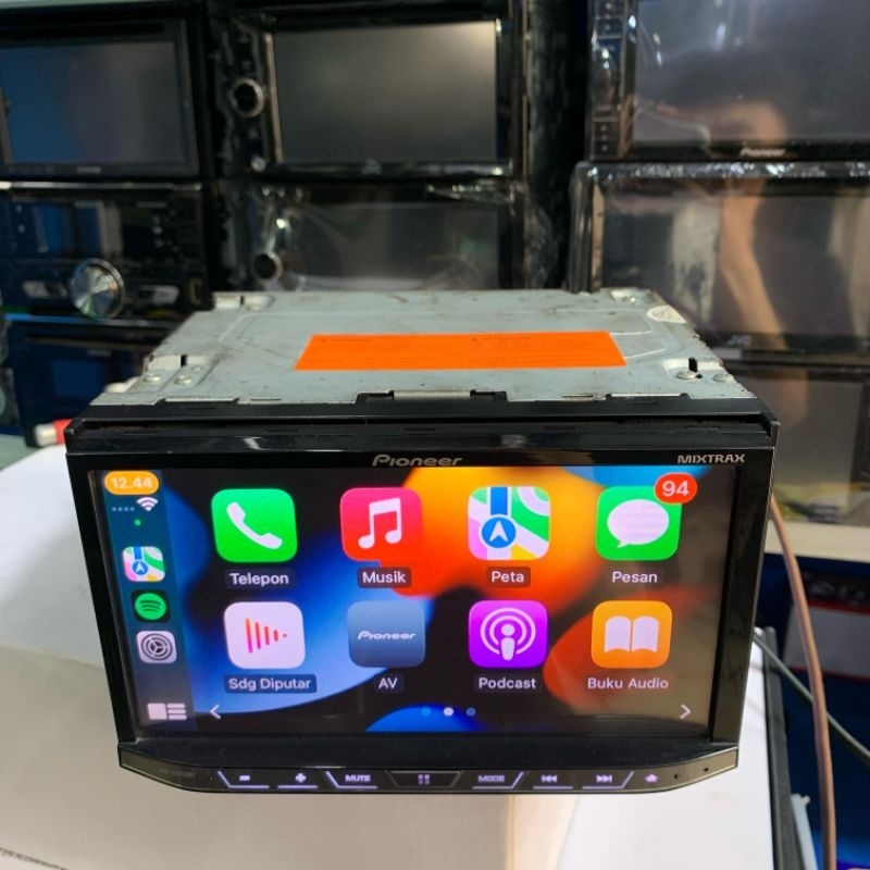 Head unit Pioneer AVH X8850BT apple carplay android auto high end
