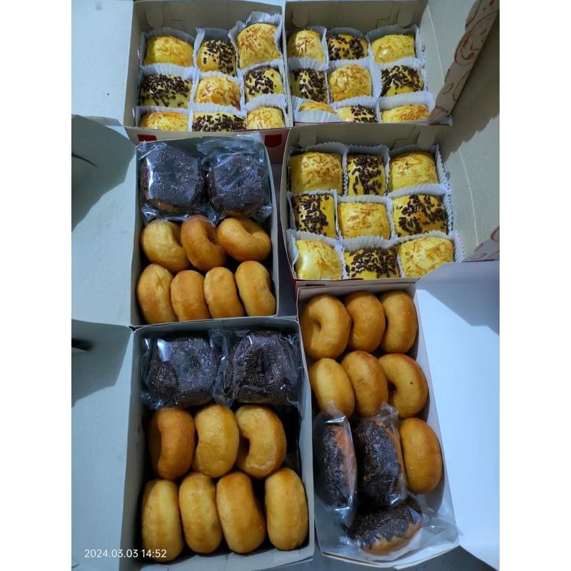 

Donat kentang isi 10pcs free gula halus