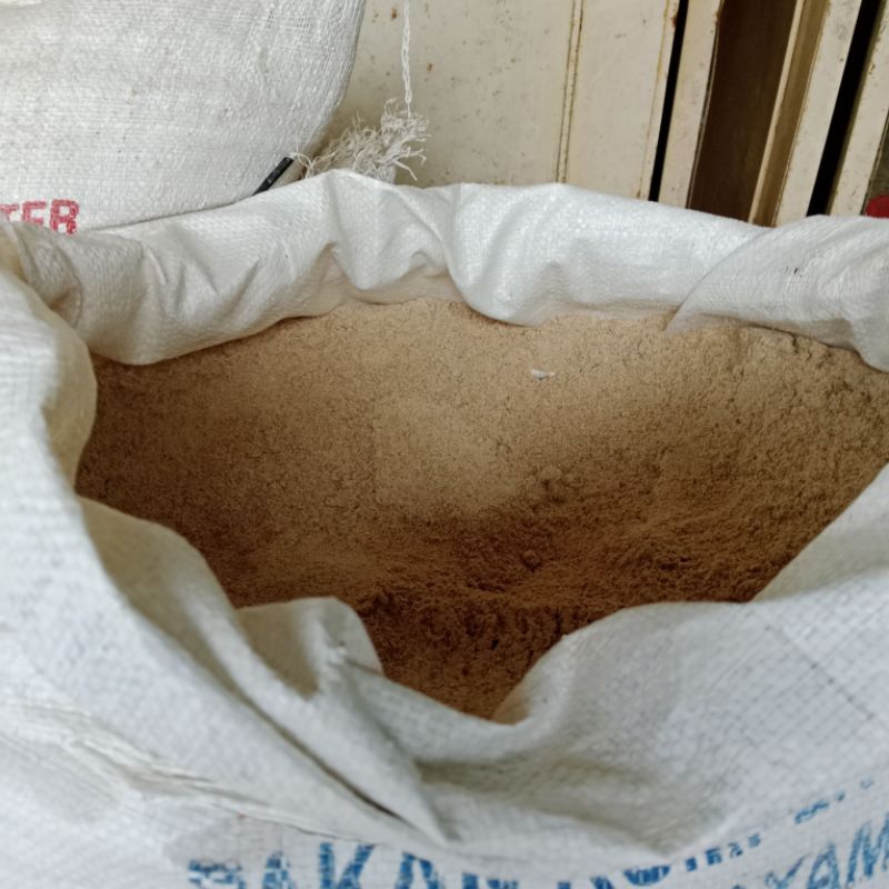 dedak pakan ayam/ huut