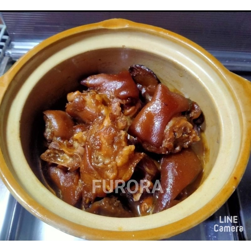 

Cukiok (Kaki Babi Kecap) Chukiok fresh matang berat 500 gram lebih