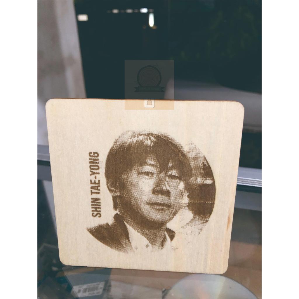 Lukisan Kayu Custom Foto Logo Grafir Laser [Laser Engrave]