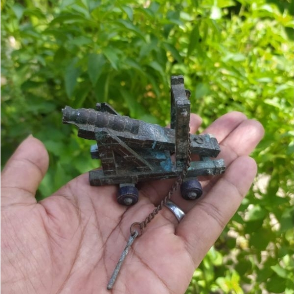 

RAUTAN PENSIL JADUL ORIGINAL LAWAS ASLI ( KOLEKSI PRODUK JADUL )
