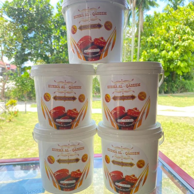 

Kurma Ember Al -Qassem 500gr Kurma Premium