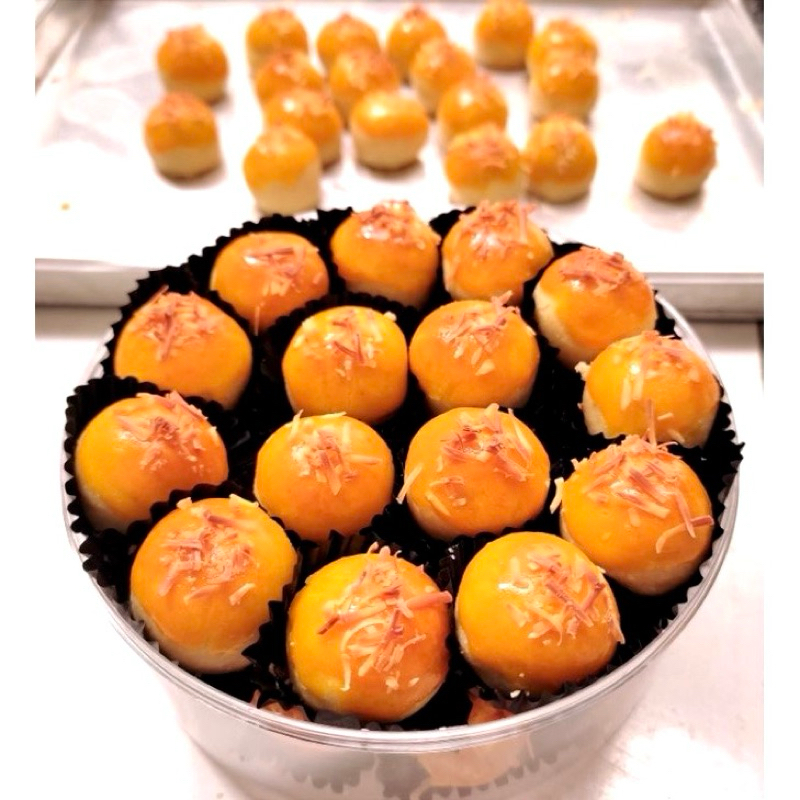 

Kue Nastar Premium dari snack Fantasy Terbuat dari bahan pilihan murah nikmat