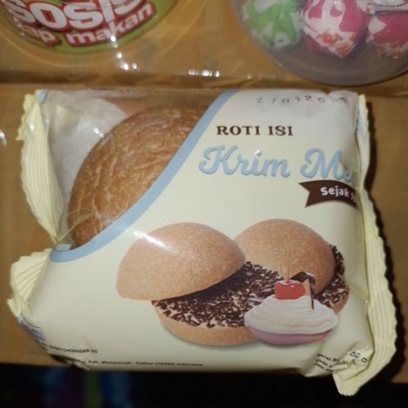 roti isi krim meses