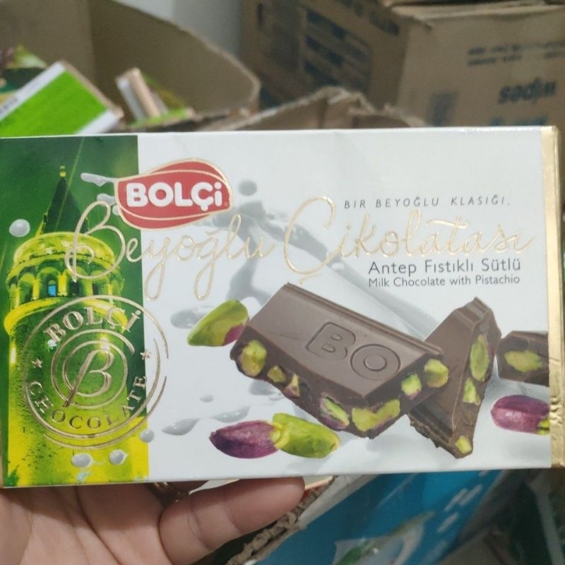 

coklat dengan full pistachio asli dari bolci