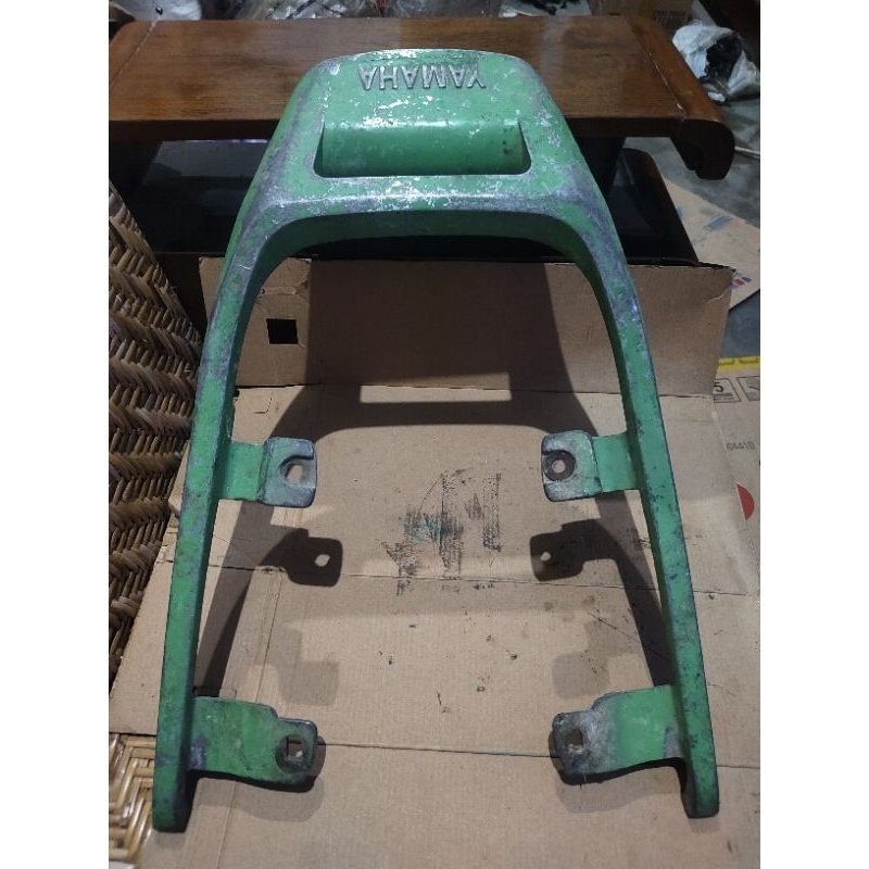 behel belakang force one  fiz SE original