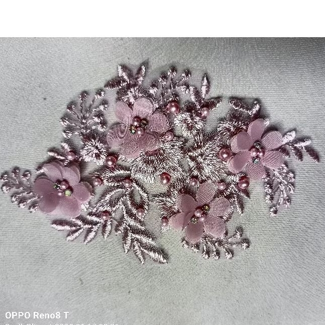 HIASAN BUNGA BORDIR TEMPEL.PAYET PERMATA DAN MUTIARAner hijab/headpiece pengantin/perca broklat corn