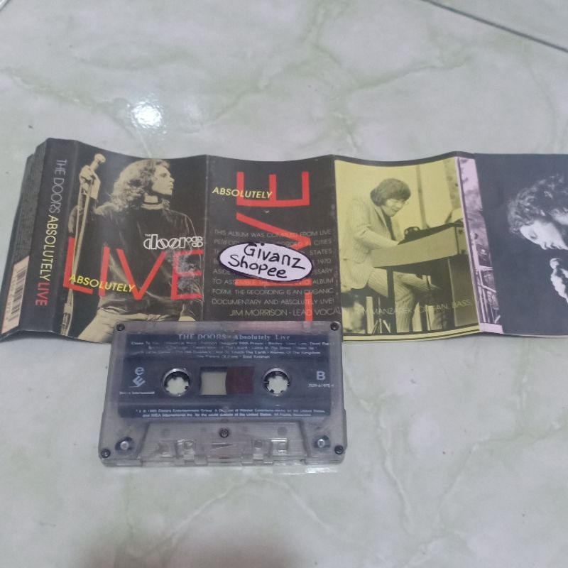 kaset pita THE DOORS - Absolutely Live