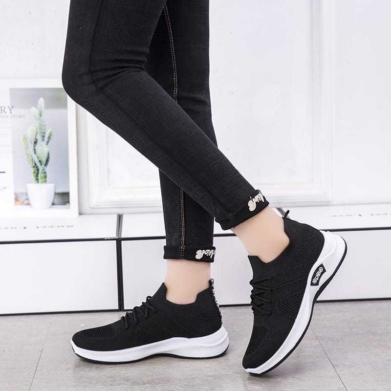 HIPZO Sepatu Sport Wanita D14 100% ORIGINAL