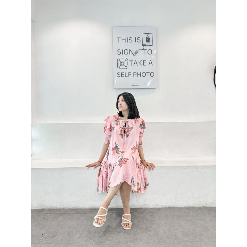 Putri Scallop Dress