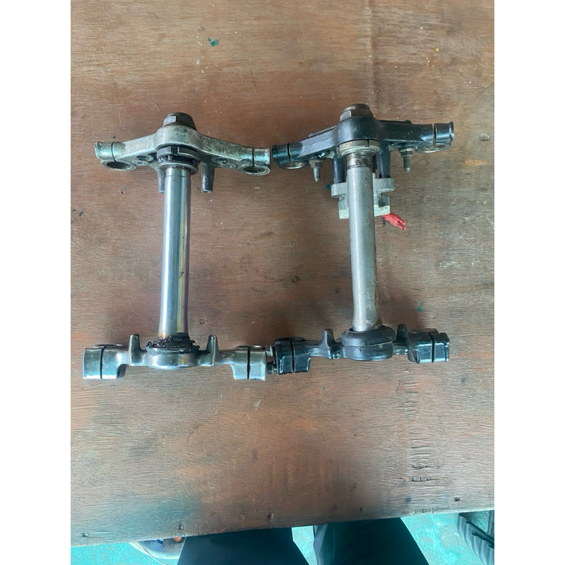 Segitiga T satria fu bawah lepasan motor satria fu original