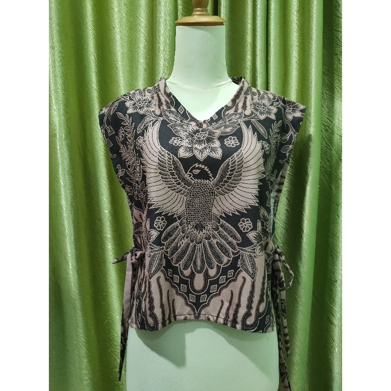 Vest batik leher V&O , vest wanita & pria ,rompi batik Garuda ,vest batik leher O&V, outerwear,vest 