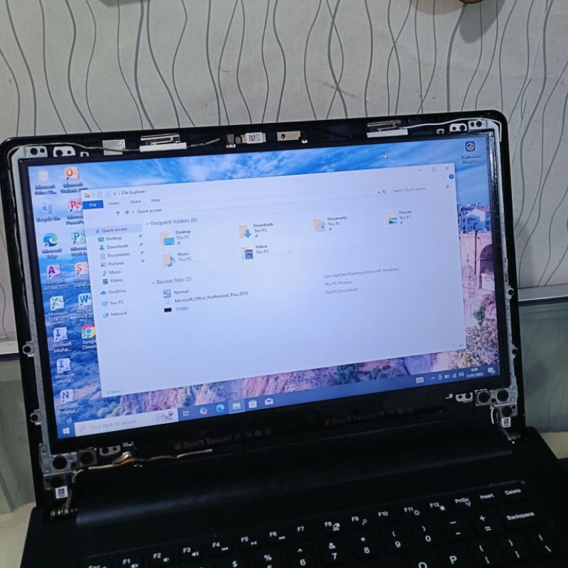 LCD 14 INCH 30 PIN SLIM ATAS BAWAH