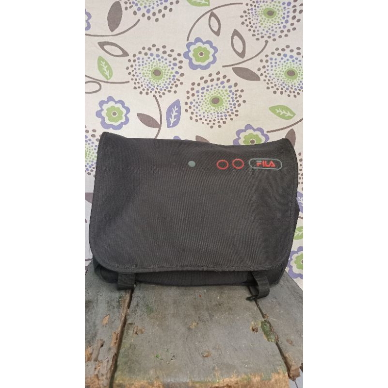 tas slempang FILA second
