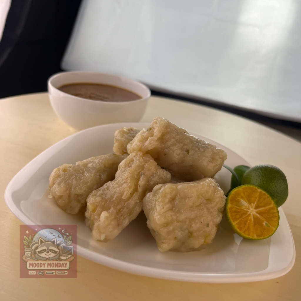 

SIOMAY IKAN TENGGIRI ASLI PREMIUM dengan saus kacang SPESIAL