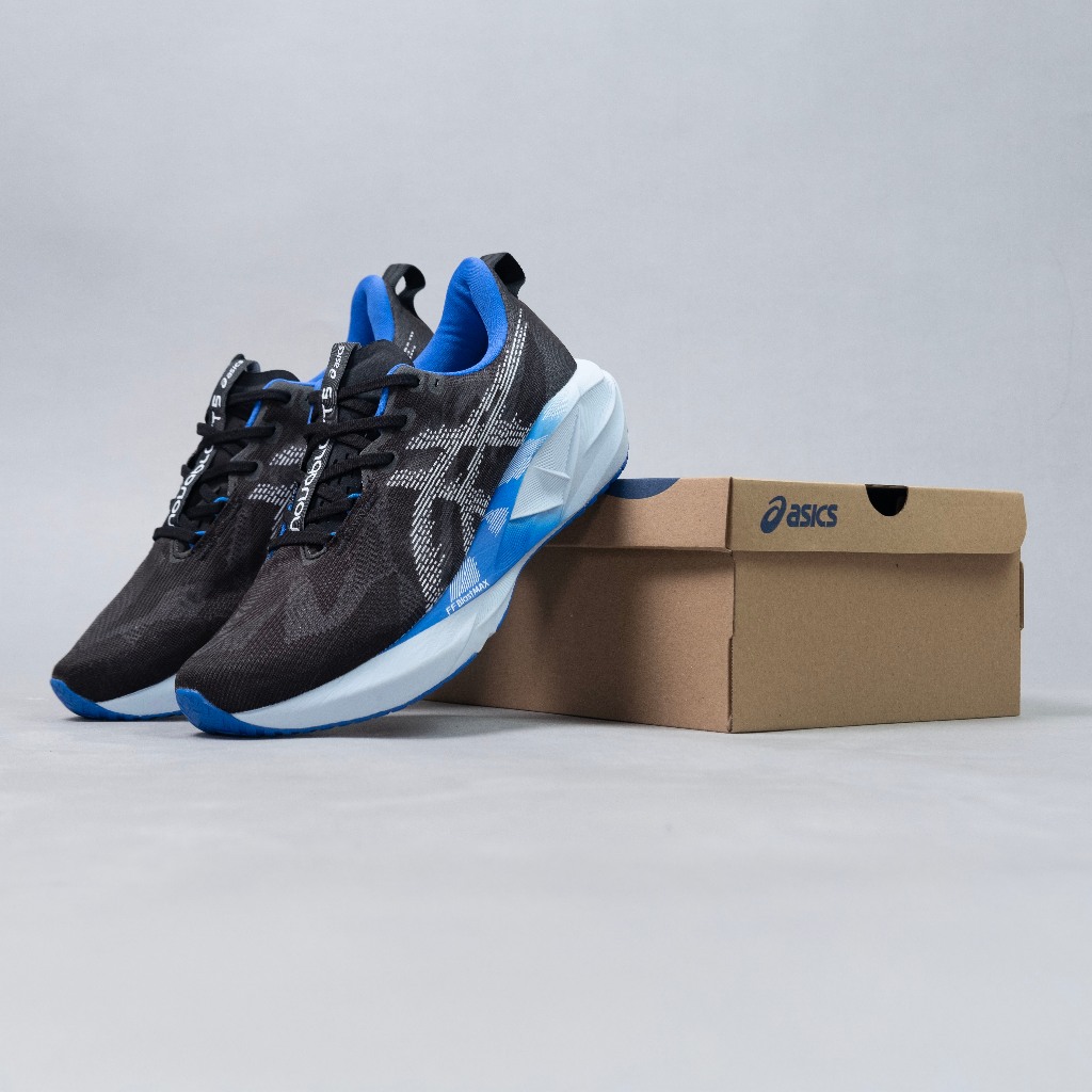 SEPATU LARI / RUNNING SHOES ASICS NOVABLAST 5 - BLACK BLUE