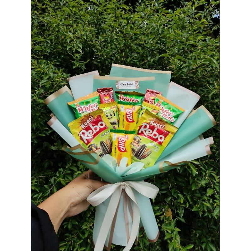 

Buket Snack/hadiah wisuda/ulangtahun/sidang/snack termurah