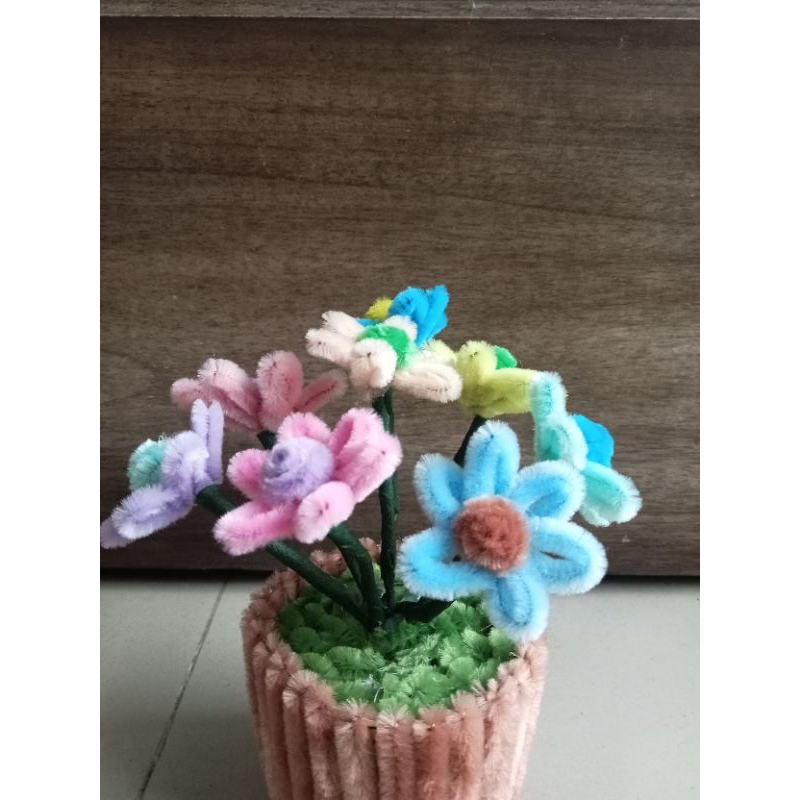 bunga hias kawat bulu / bunga kawat bulu /bunga hias kawat mercy / bunga hias viral / bunga hias uni