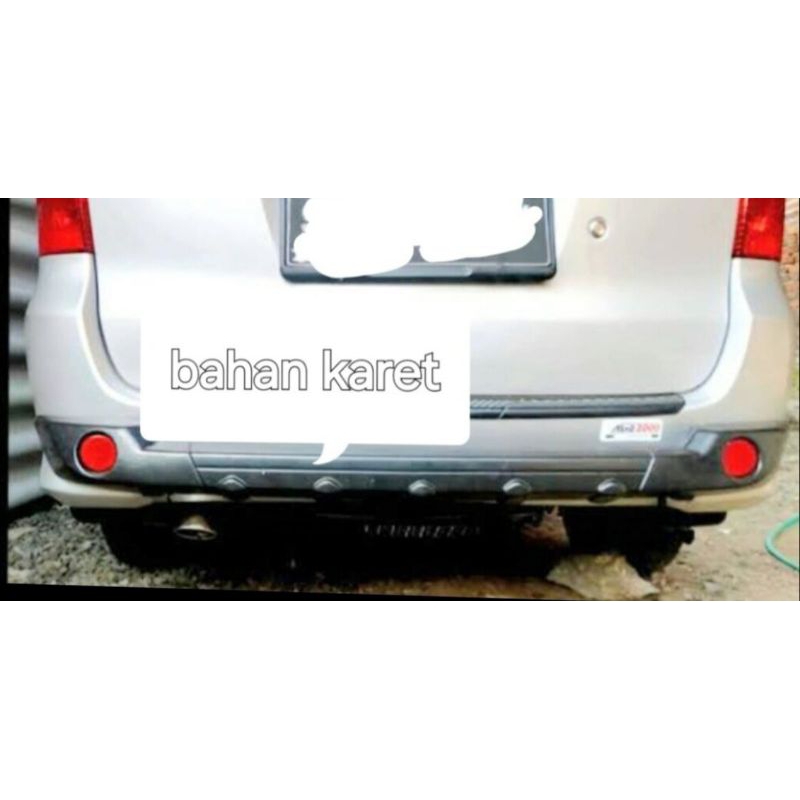 tanduk/pengaman bumper belakang avanza lama