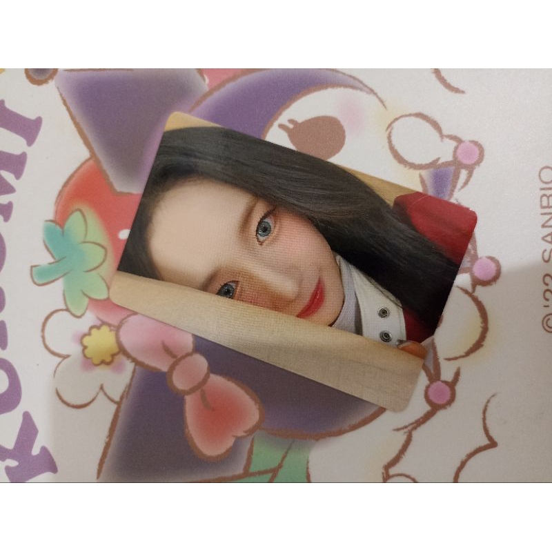 PC Jieun Purple Kiss