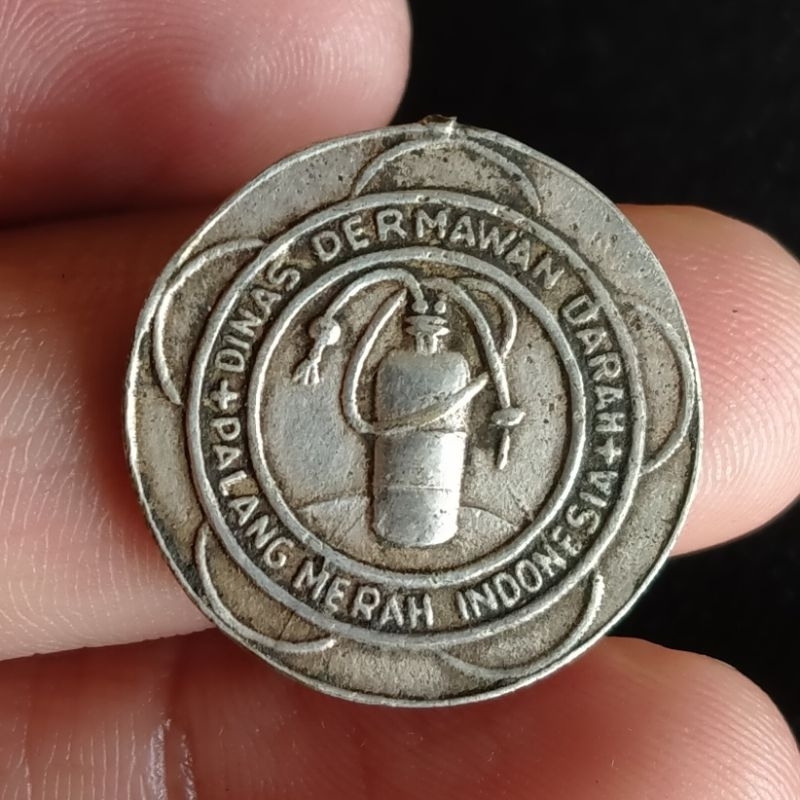 Koin Medal Palang Merah Indonesia ukuran kecil Koin Kuno Jadul Vintage unik