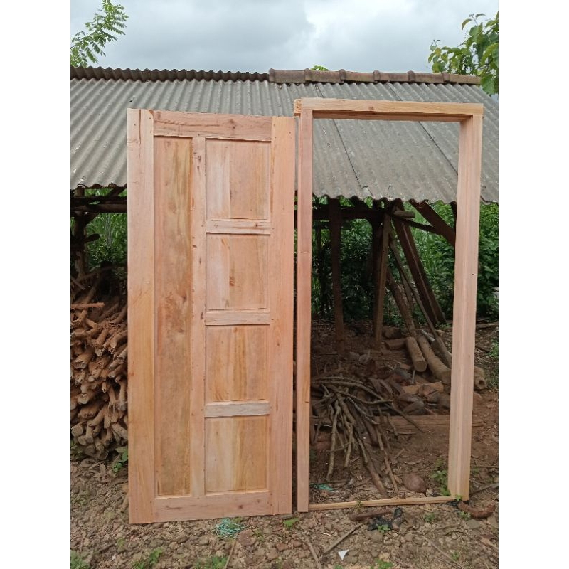 Daun pintu + kusen kayu mahoni