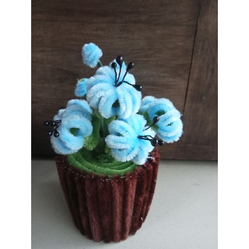 bunga kawat bulu / bunga dari kawat bulu / bunga hias kawat bulu / bunga hias kawat mercy / bunga hi