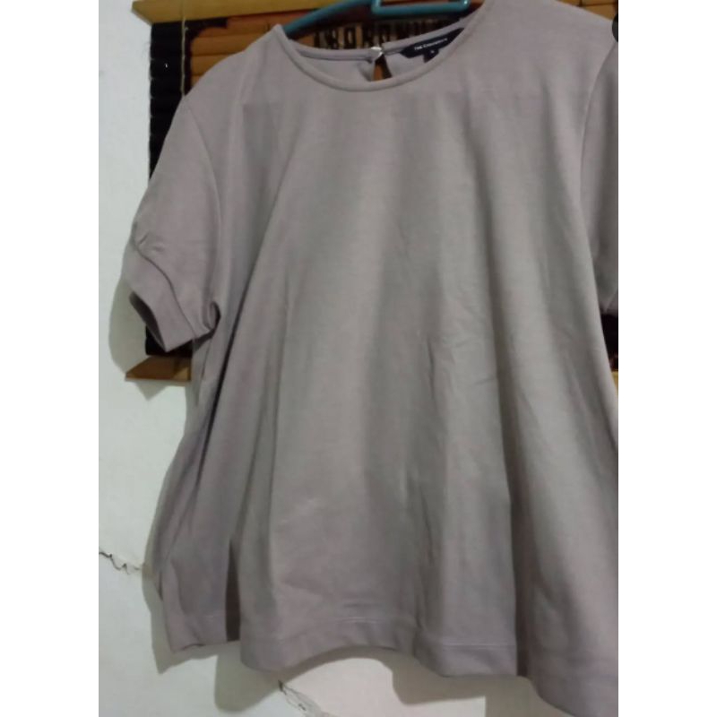 preloved kaos by the executive