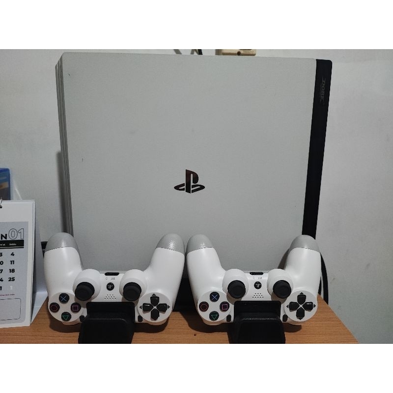 PS 4 PRO WHITE SERI-72 ORI 2 STICK UPGRADE INTERNAL SSD 2TB + EKSTERNAL HDD 1TB