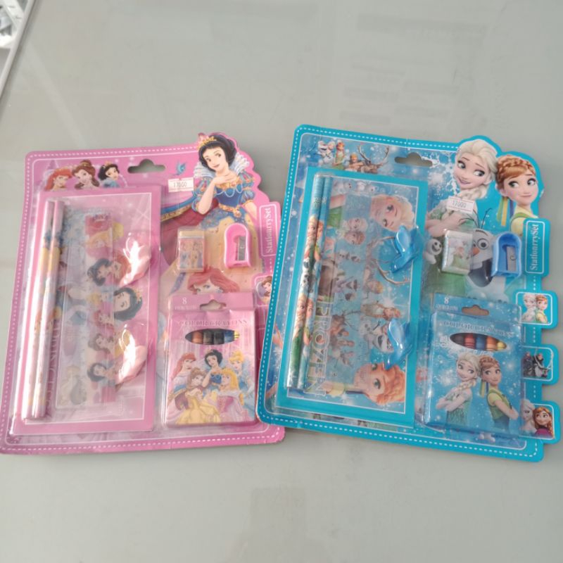 

Stationery Set 9 in 1 / 1 set alat mewarnai / Krayon + Buku Gambar