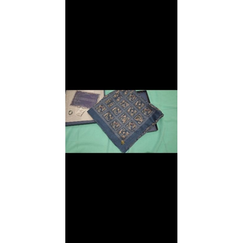 pl Buttonscarves x dian pelangi