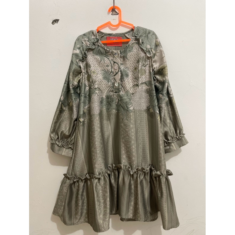 Preloved Qeva Dress Sage by geulis