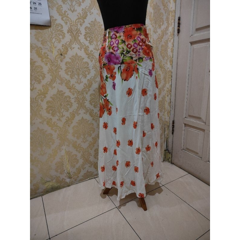 rok bawahan preloved