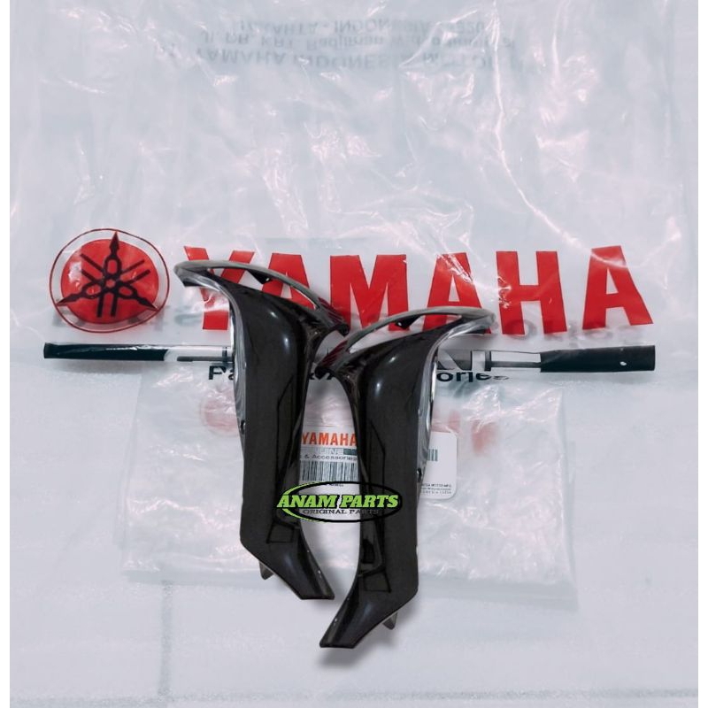 COVER SAYAP DEPAN YAMAHA FINO 115 FINO 125 HITAM KANAN KIRI ORIGINAL YAMAHA