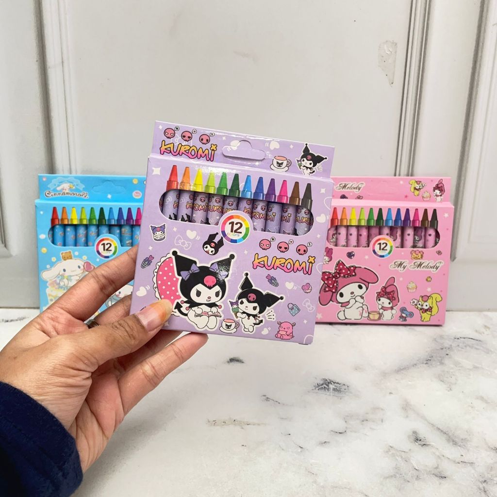 

Crayon Mini Sanrio Isi 12 Pcs Warna Warni - KR 1527 YOYO 802 - krayon kecil lucu alat gambar sekolah mewarnai karakter cinnamoroll melody kuromi stationery kado ulang tahun anak