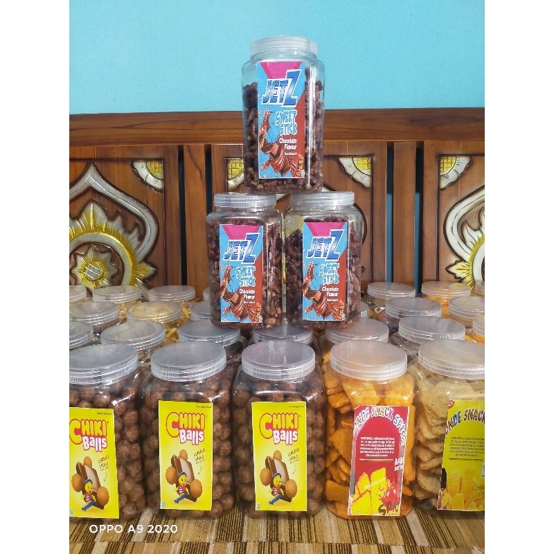 

Jet 2 toples
