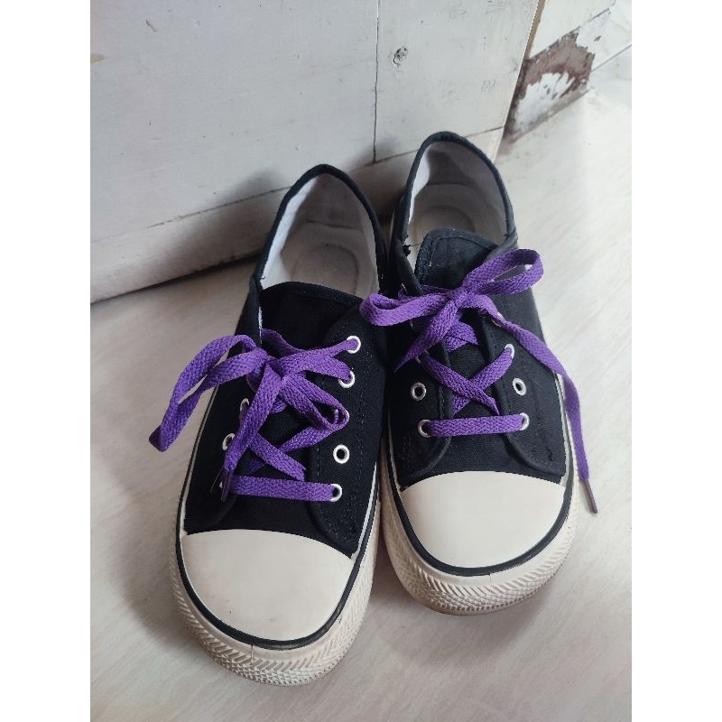 preloved sepatu sneakers GSI bukan ventella