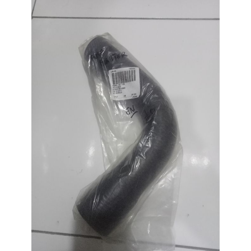 RADIATOR HOSE SELANG RADIATOR ATAS FUSO FIGHTER